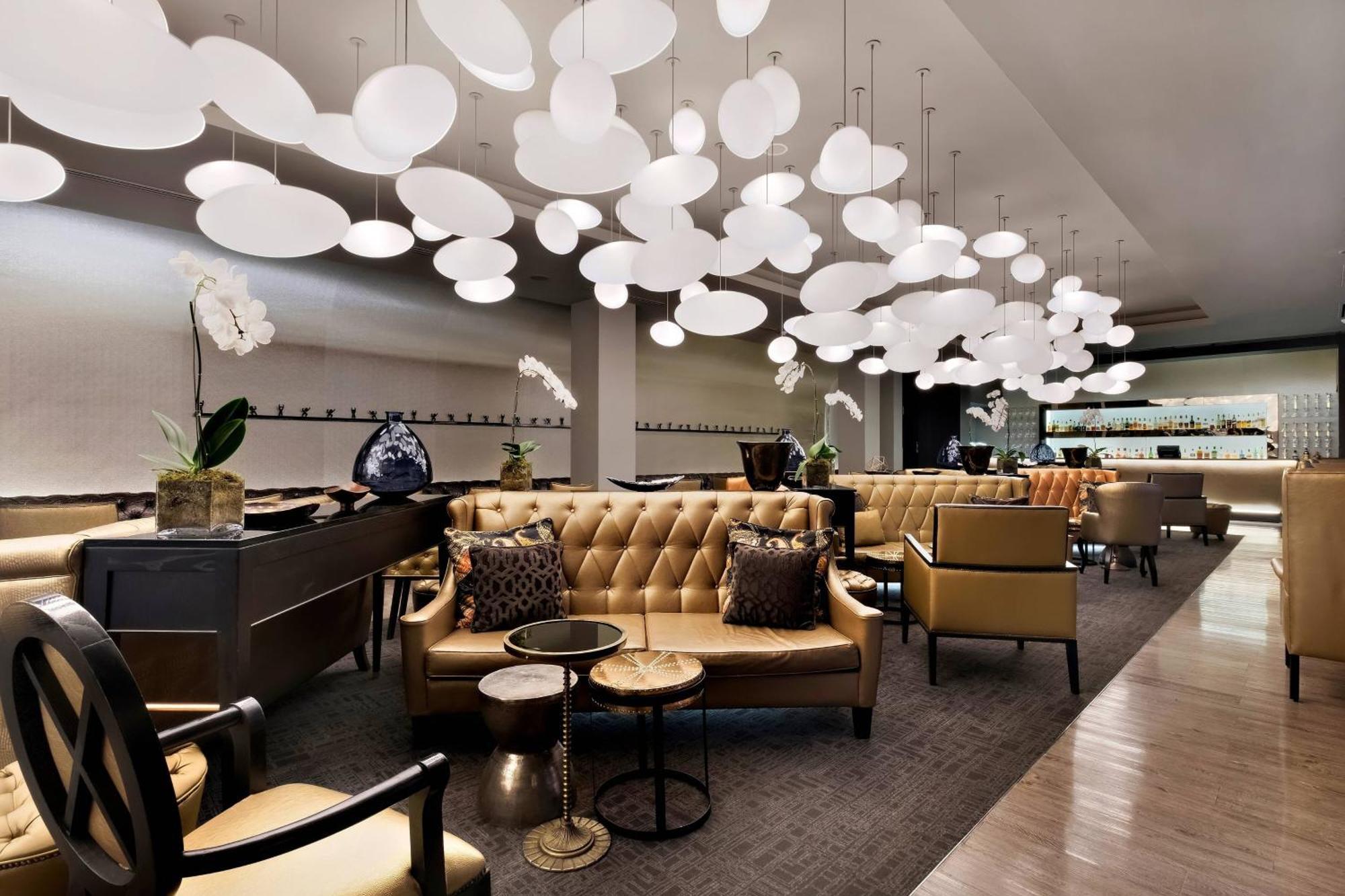 Protea Hotel Fire & Ice! By Marriott Pretoria Menlyn Bagian luar foto